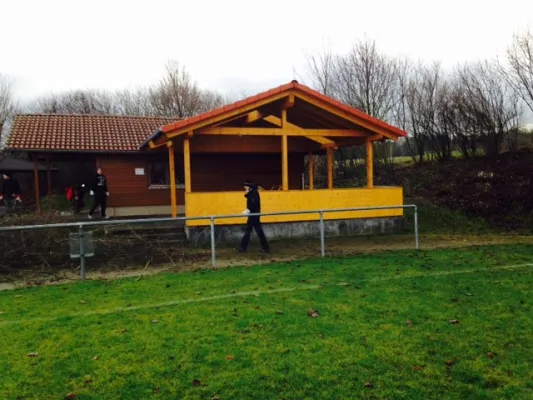 Heckenschnitt neuer Sportplatz