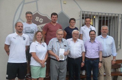 Bilder von der Jahreshauptversammlung 2022 sind online.