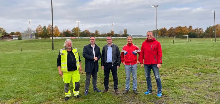 Der C-Sportplatz in Rückers braucht neue Flutlichtmasten