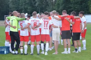 Bilder vom Saisonauftakt der 1. Seniorenmannschaft in Rothemann sind online.
