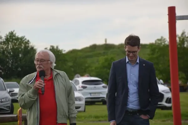 Offizeielle Flutlichtübergabe am 26.05.2024