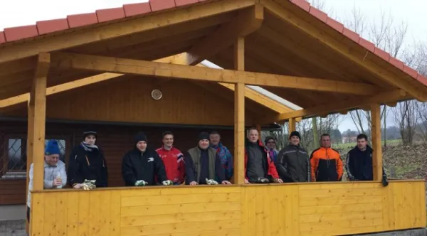 Heckenschnitt neuer Sportplatz