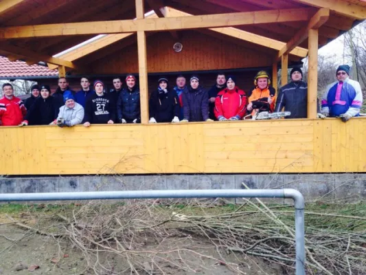 Heckenschnitt neuer Sportplatz