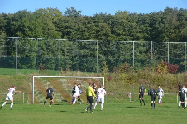 09.10.2022 SG Huttengrund vs. SG Rot-Weiss Rückers
